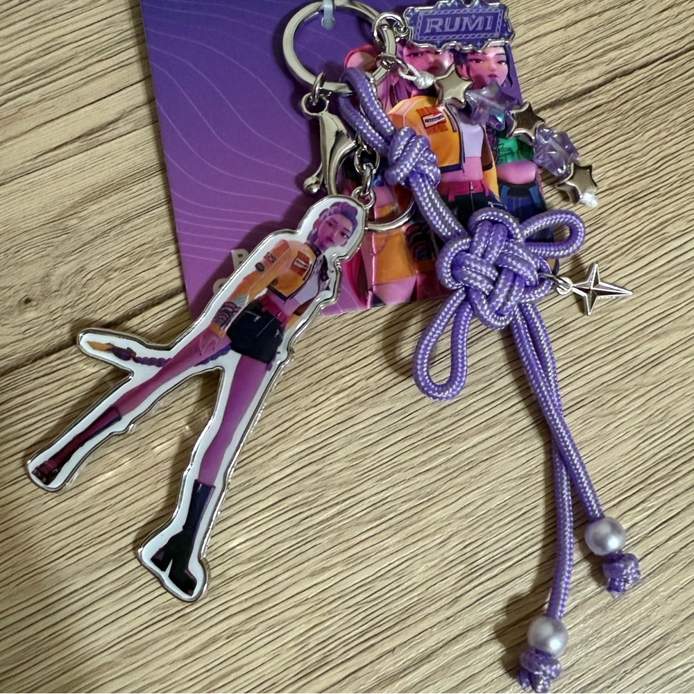 RUMI KPOP DEMON HUNTERS KEYCHAIN